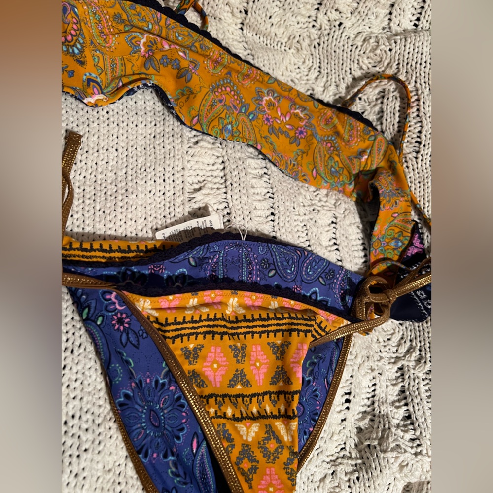 Aeri Reversible Bikini